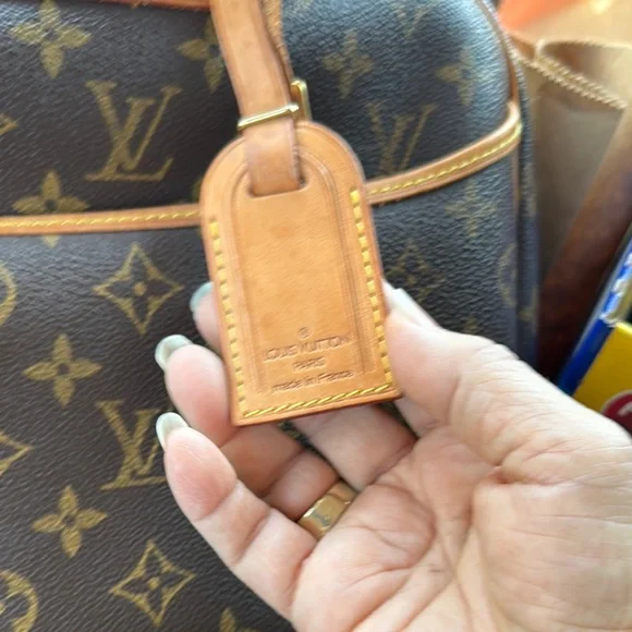 Louis Vuitton  authentic Brown Monogram  Bag - Picture 3 of 15